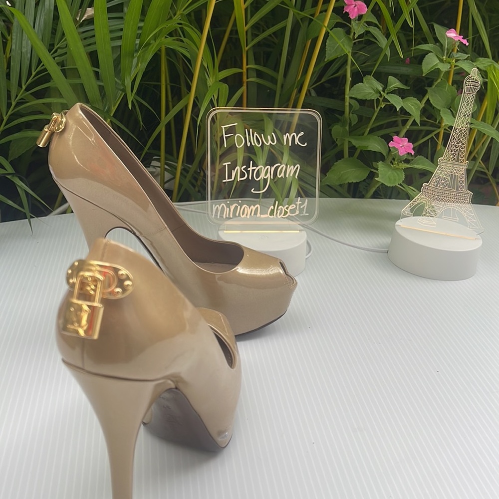 LOUIS VUITTON Padlock 37 Authentic heels